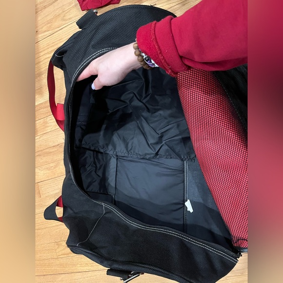 Vintage Marlboro duffle bag EUC - Picture 4 of 5